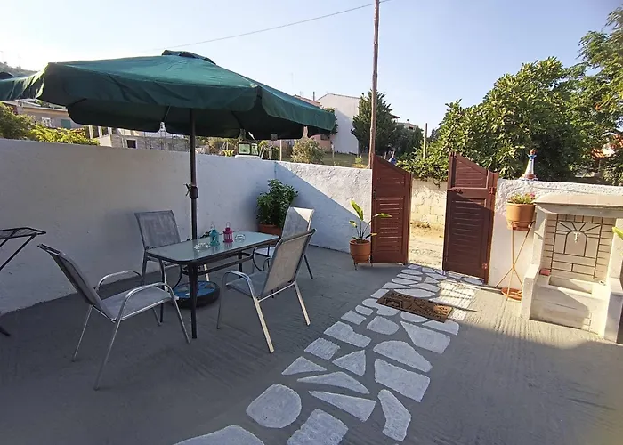 Blue Dolphins 2 Bedroomed House With Court Yard Dom wakacyjny