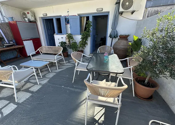 Blue Dolphins 2 Bedroomed House With Court Yard Dom wakacyjny *