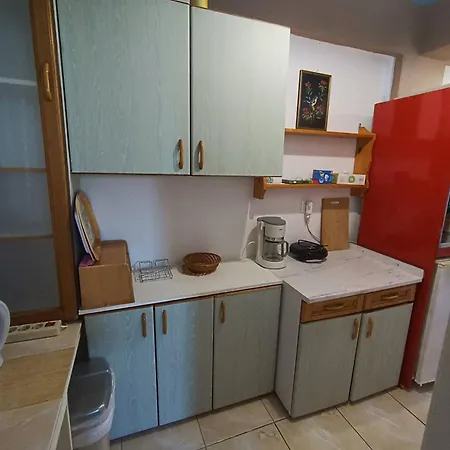 Blue Dolphins 2 Bedroomed House With Court Yard * Скиатос